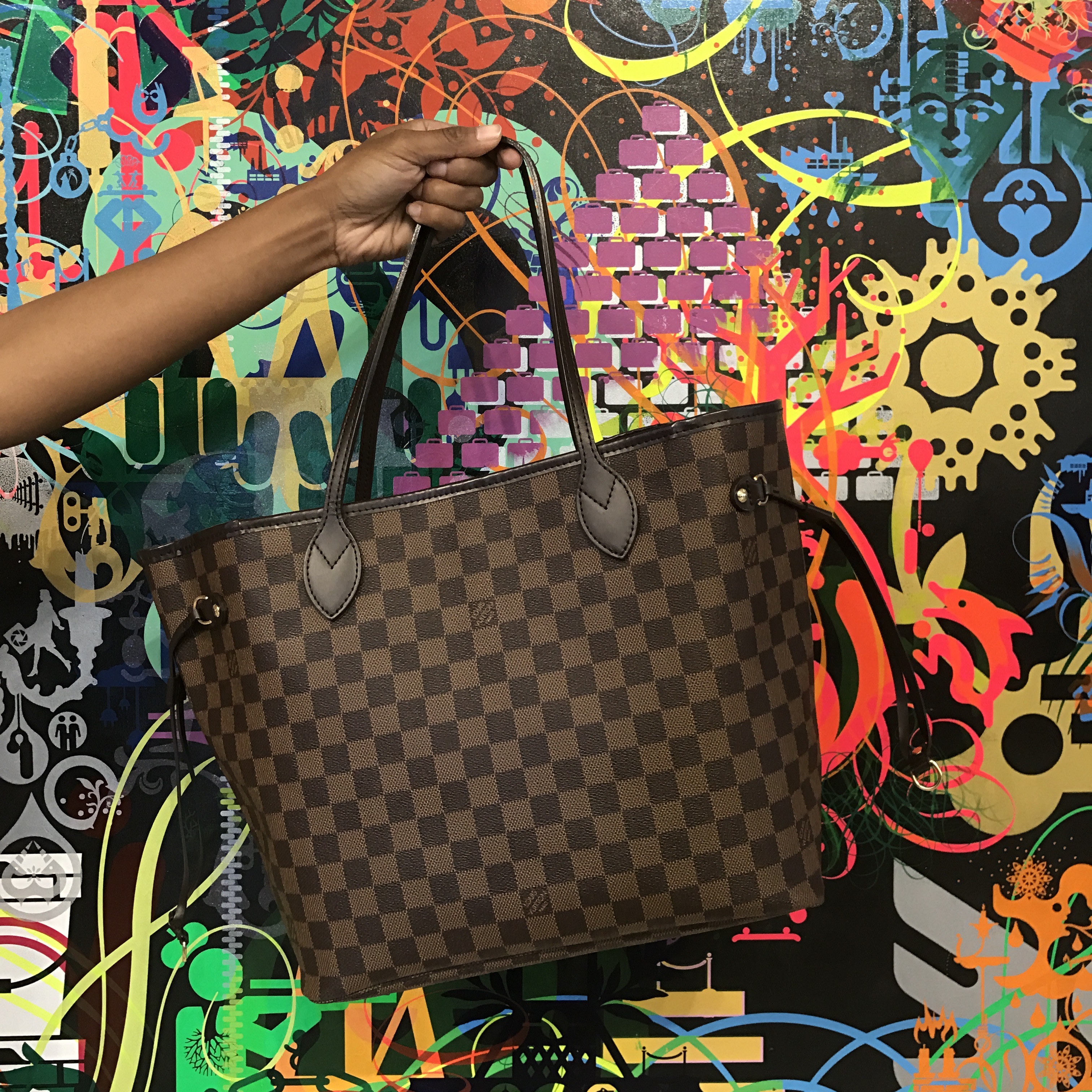 How Much Is The Louis Vuitton Neverfull Gmbh CINEMAS 93
