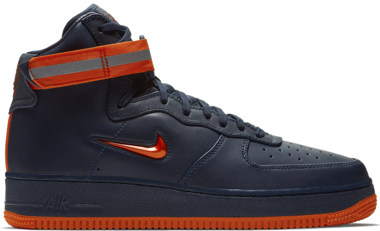 Nike Air Force 1 Downtown QS - 635273-100 - Sneakersnstuff | sneakers & streetwear online since 1999